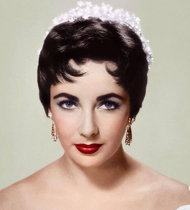 门你绝对想不到的选择！开元棋牌只需一件首饰出(图1)