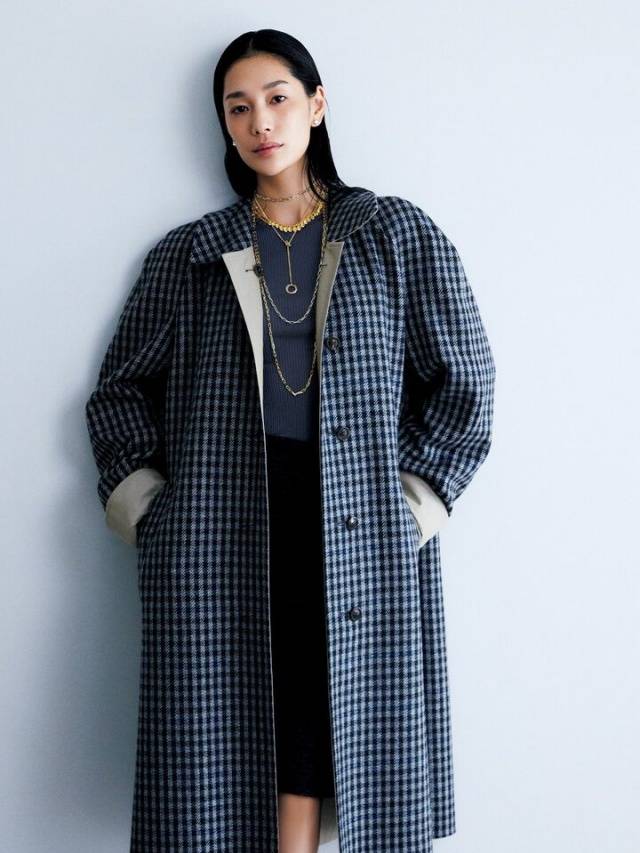 要学会用珠宝50+女性尤其不可忽略开元ky棋牌灰色穿搭的高级感秘诀：(图5)