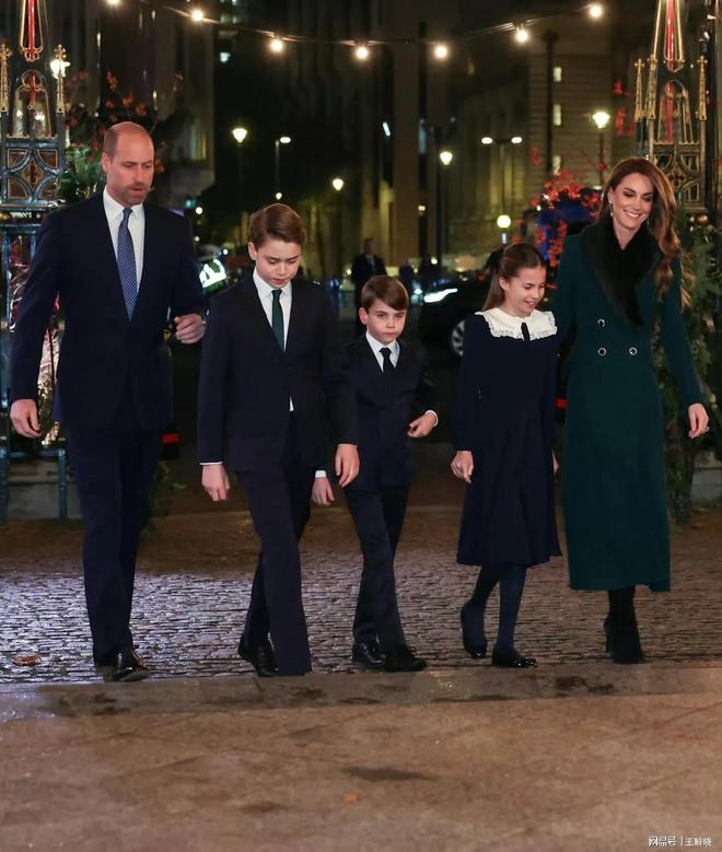 变开朗超有女王范凯特的星光耳环超亮眼ky开元棋牌三宝都来了！神颜夏洛特(图6)