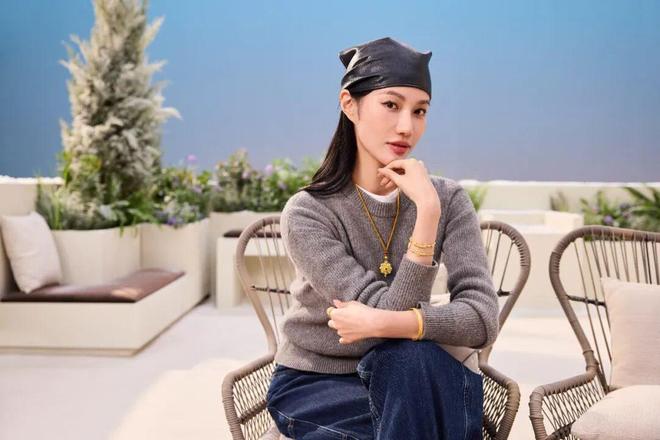 这届年轻人更在乎“审美平权”开元棋牌网站直播间买金学穿搭(图10)